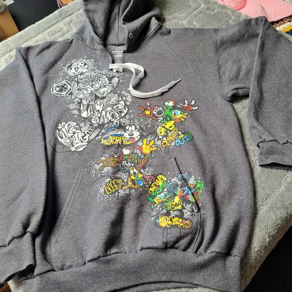Walt Disney World Hoodie PULLOVER Mens SIZE M Grey HUGE GRAPHIC MICKEY MOUSE - Picture 2 of 10